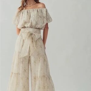 Urban Daisy Off-Shoulder BOHO SET